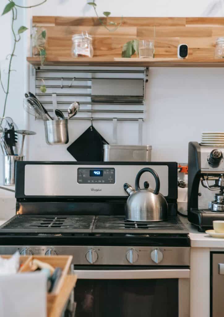 how to reheat coffee on the stove