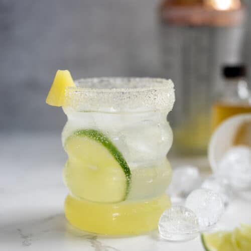 Ginger mocktail with lime wedge