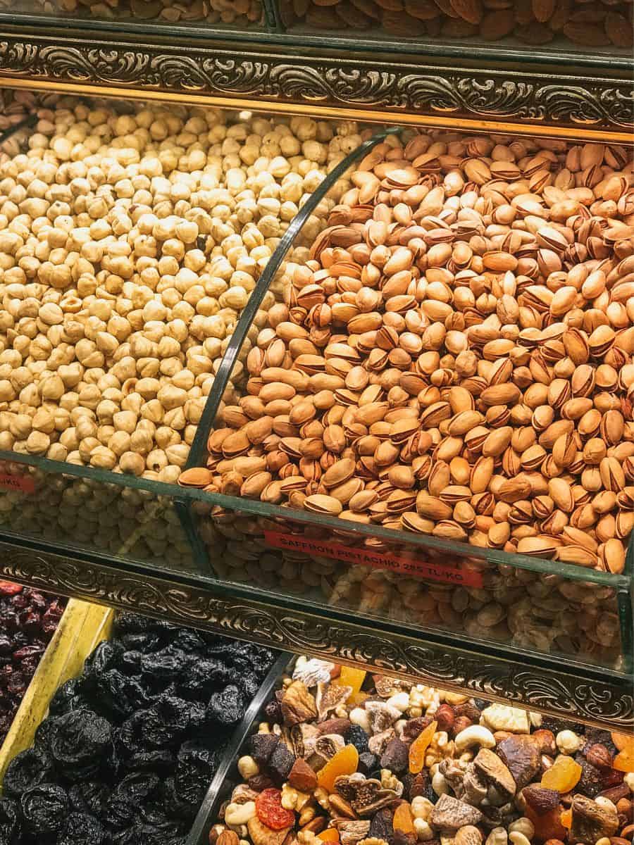 100+ Vegan Grocery List Ideas (Beginner-Friendly)