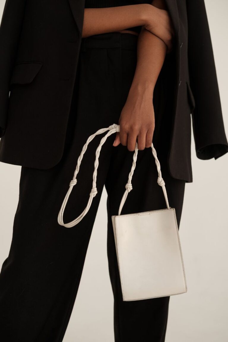 10 Best Vegan Purse Brands in 2025