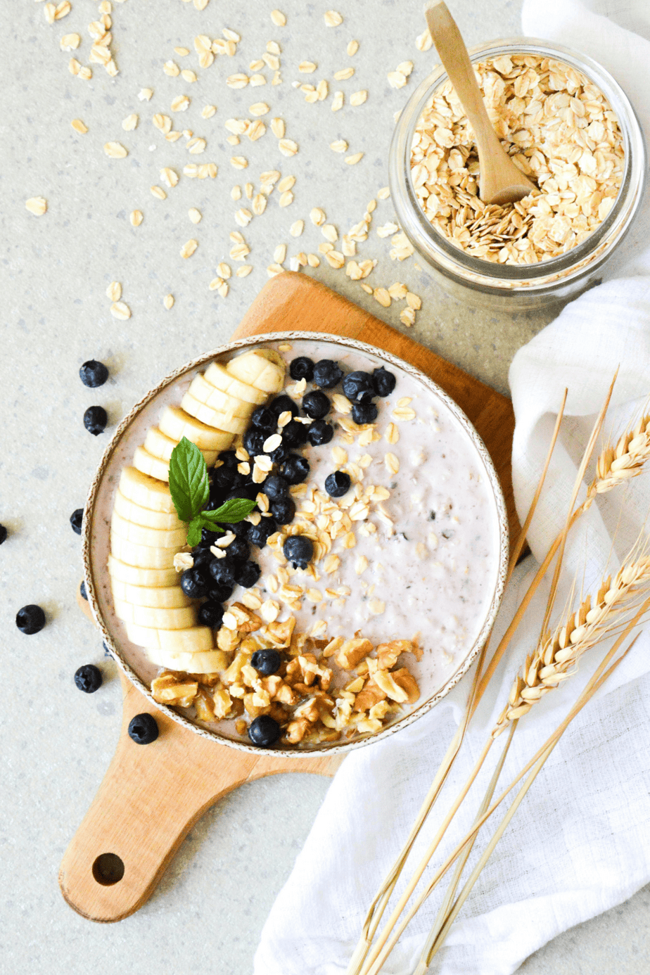 6 Overnight Oat Recipes to Make this Spring